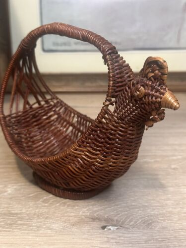 VTG Wicker Chicken Basket With Handle Cottagecore Decor Rattan Boho Basket - Image 5