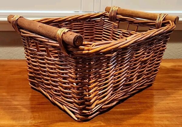 VTG Wicker Storage Floor Basket Wicker Rattan Sturdy Storage Wood Handles 15x11"