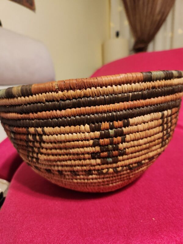 VTG.WEST AFRICAN COIL EARTH TONE COLORS BOHO BASKET HANDMADE WOVEN 6" H × 10.5" - Image 5