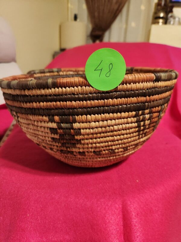 VTG.WEST AFRICAN COIL EARTH TONE COLORS BOHO BASKET HANDMADE WOVEN 6" H × 10.5" - Image 6