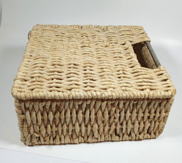 Wicker Rattan Basket Trinket Box With Lid Hinges Natural Farm House Storage - Image 4