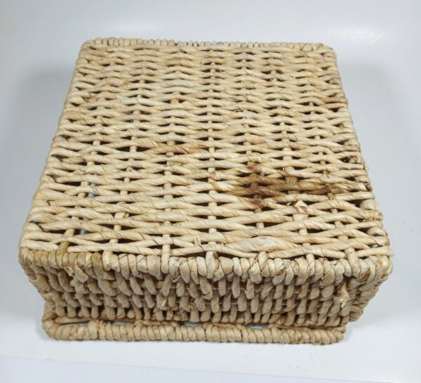 Wicker Rattan Basket Trinket Box With Lid Hinges Natural Farm House Storage - Image 5