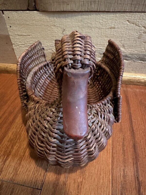 Wicker Rattan Duck Wooden Beak Duck Shaped 8" Basket Handmade Boho Woven - Image 3