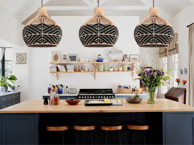 Black pendant light with rattan