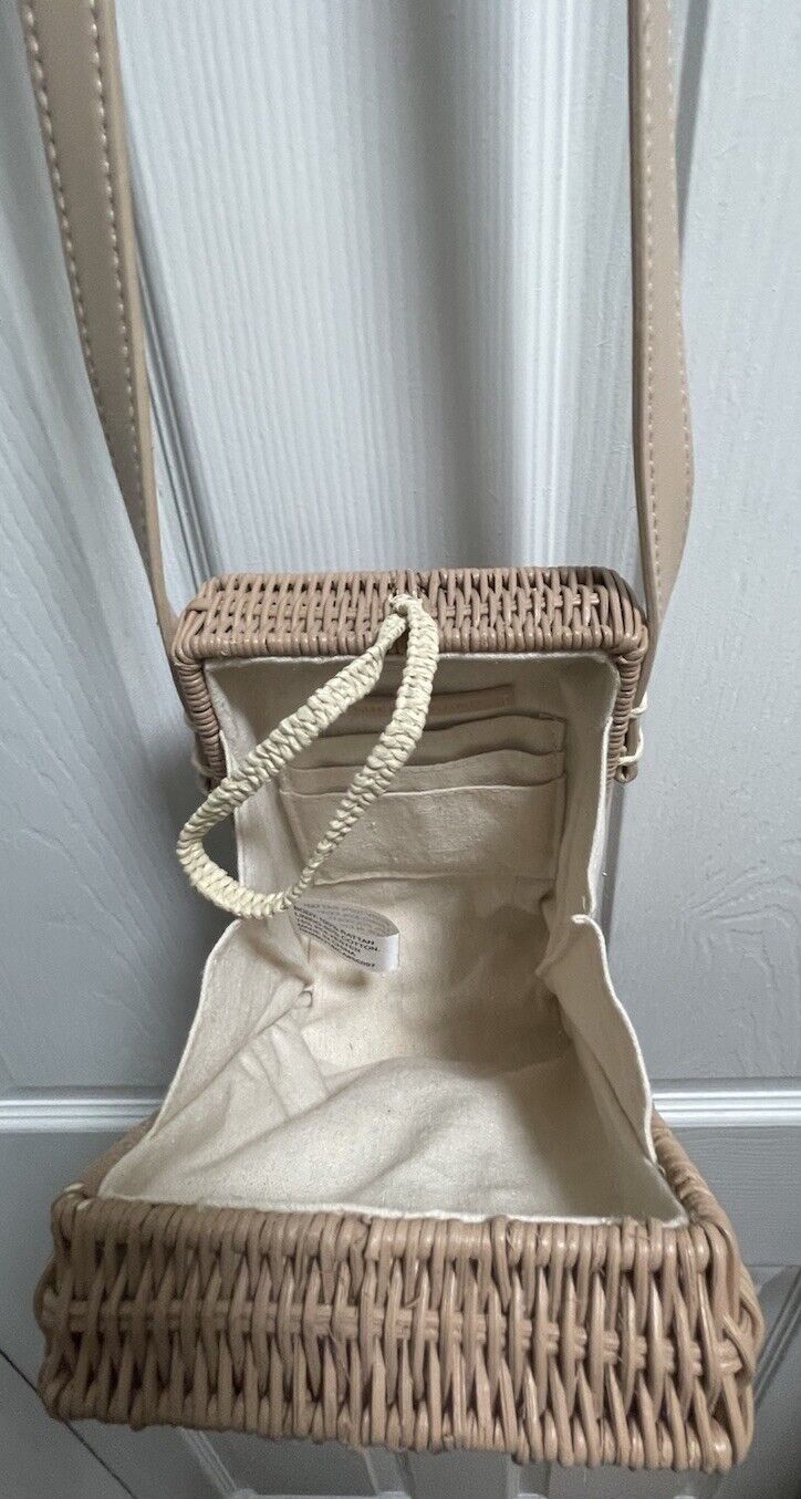 Lucky Brand Rattan Rectangle Cross Body Shoulder Bag Purse New Without Tags - Image 3