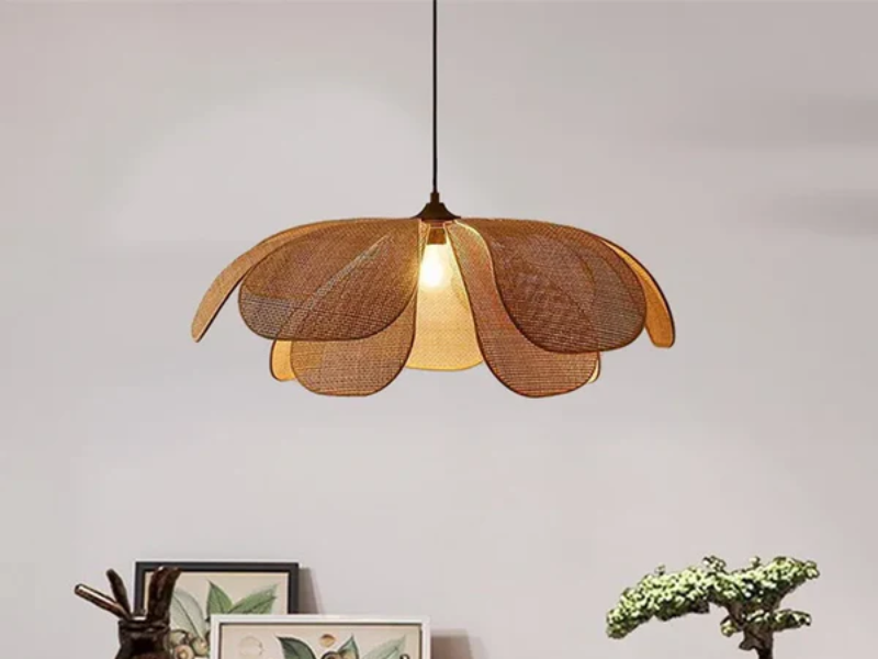 Classic Bloom Rattan Pendant