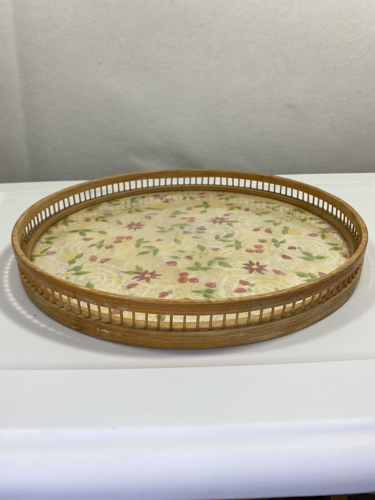 Vintage Pressed Serving Tray Weaved Bamboo Home Decor Retro Floral Strawberries - Image 3