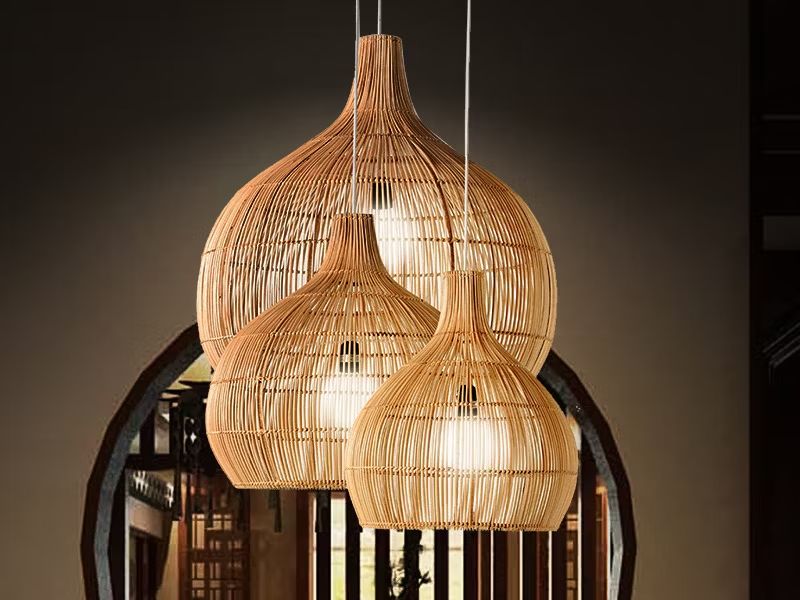 Using vintage rattan pendant light designs is currently a trend