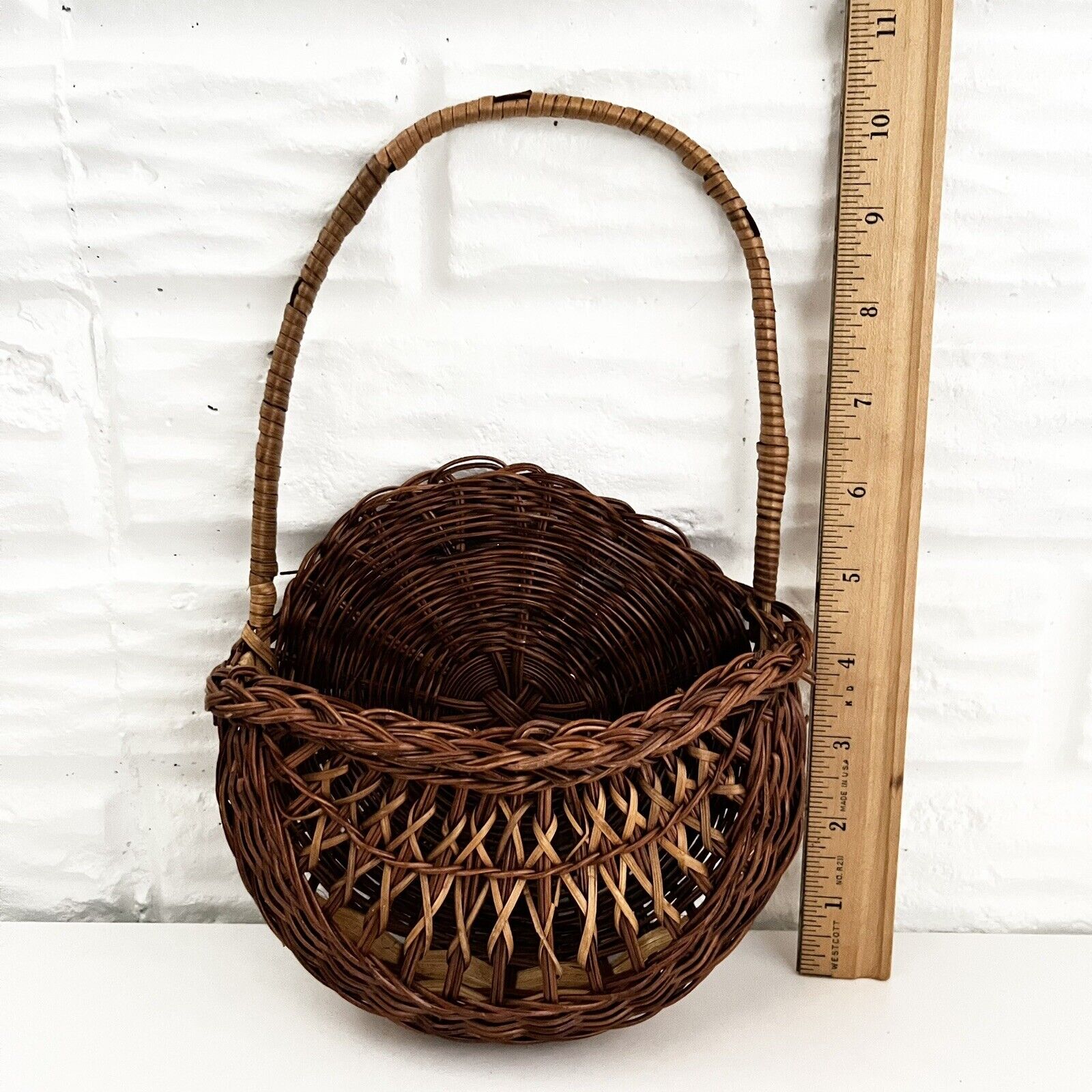 Vintage Wicker Wall Pocket Basket Planter Natural Home Decor 10x6”Cottagecore - Image 6