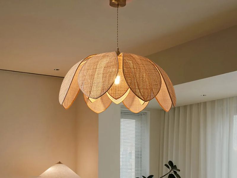 The Wabi Sabi Rattan Pendant Light refers to a lighting design inspired by the Japanese aesthetic concept